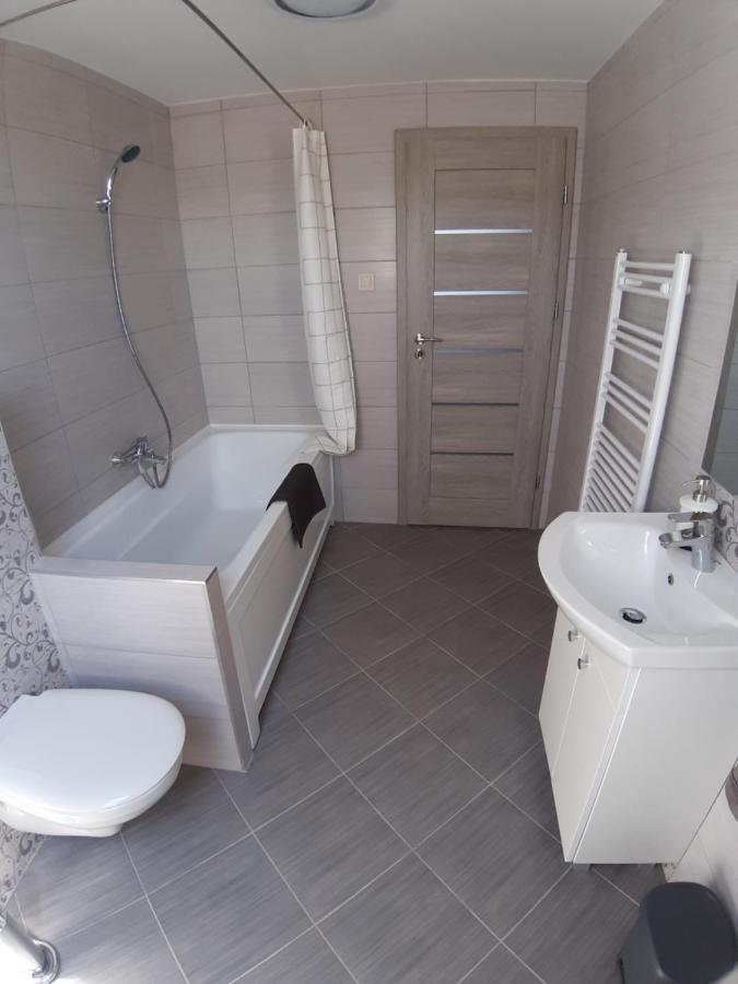 Profi Keco Apartman Balatonalmádi Exteriör bild