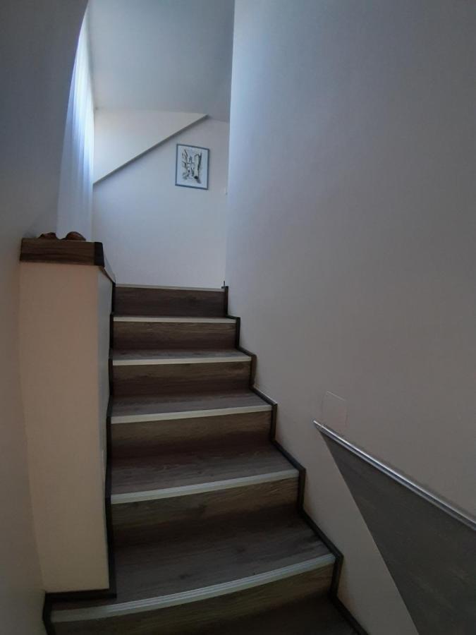 Profi Keco Apartman Balatonalmádi Exteriör bild