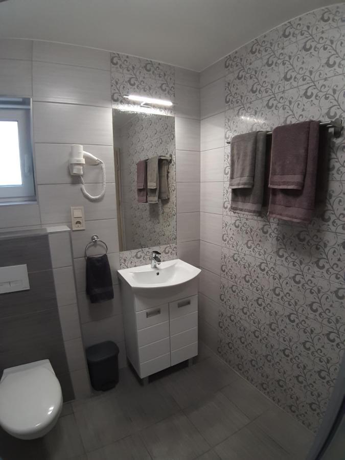 Profi Keco Apartman Balatonalmádi Exteriör bild