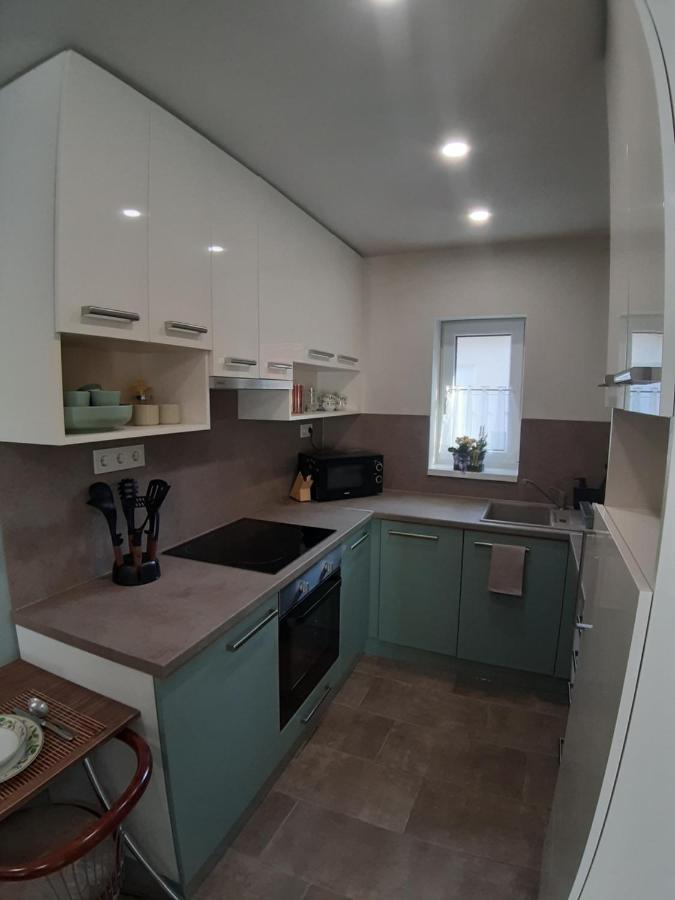 Profi Keco Apartman Balatonalmádi Exteriör bild