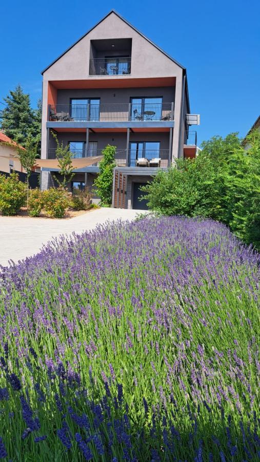 Profi Keco Apartman Balatonalmádi Exteriör bild